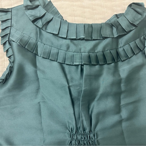 Collective Concepts Ruffle Trim Horse Print Top - Picture 6 of 6